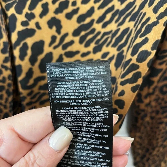 Guess Blouse Animal Print Blouse Small - Picture 4 of 9